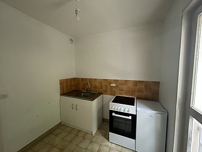 APPARTEMENT T2 A LOUER - MONTBRISON - 47.6 m2 - 520 &euro; charges comprises par mois