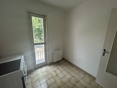 APPARTEMENT T2 A LOUER - MONTBRISON - 47.6 m2 - 520 &euro; charges comprises par mois