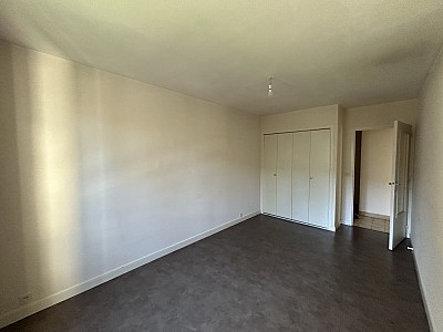 APPARTEMENT T2 A LOUER - MONTBRISON - 47.6 m2 - 520 &euro; charges comprises par mois