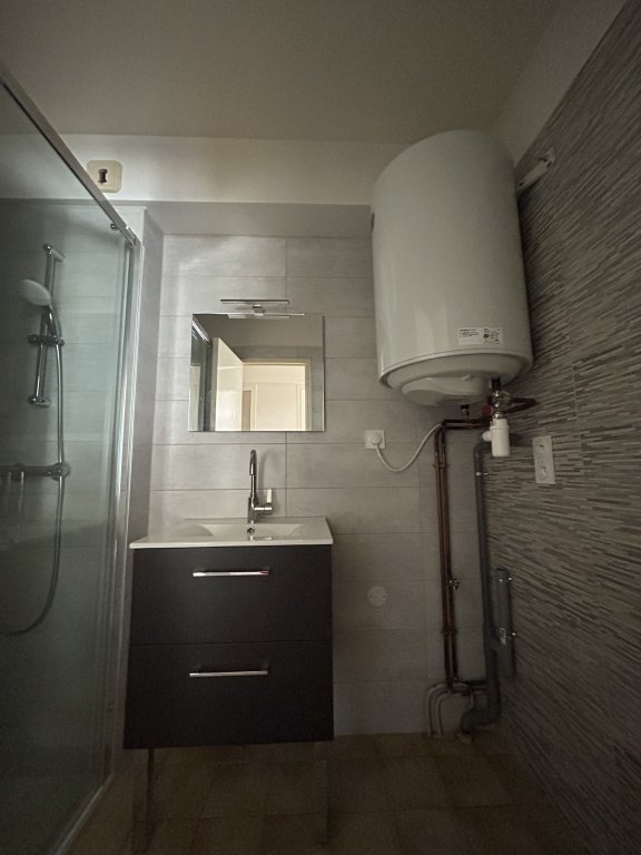 APPARTEMENT T2 A LOUER - MONTBRISON - 47.6 m2 - 520 &euro; charges comprises par mois