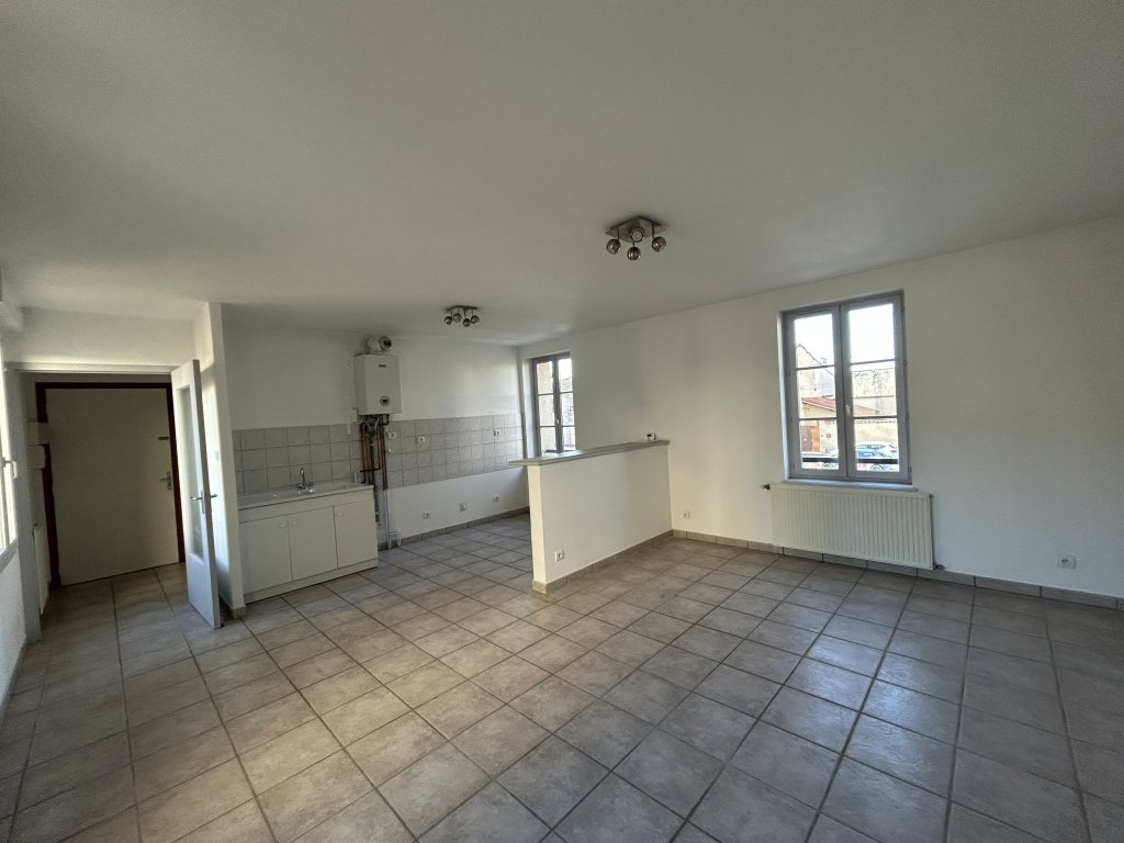 APPARTEMENT T2 A LOUER - MONTBRISON - 52.88 m2 - 480 &euro; charges comprises par mois