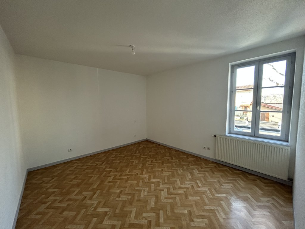 APPARTEMENT T2 A LOUER - MONTBRISON - 52.88 m2 - 480 &euro; charges comprises par mois