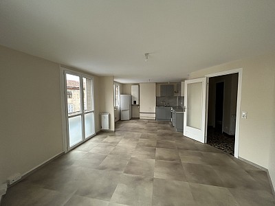 APPARTEMENT T2 A LOUER - MONTBRISON - 51 m2 - 590 € charges comprises par mois