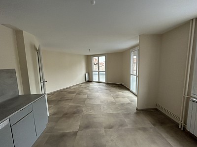 APPARTEMENT T2 A LOUER - MONTBRISON - 51 m2 - 590 € charges comprises par mois