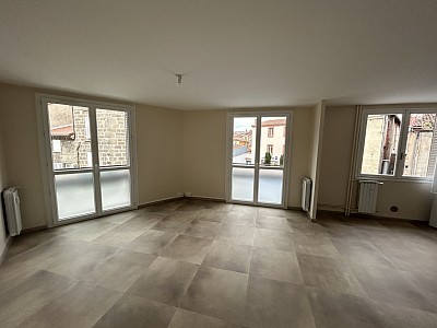 APPARTEMENT T2 A LOUER - MONTBRISON - 51 m2 - 590 € charges comprises par mois