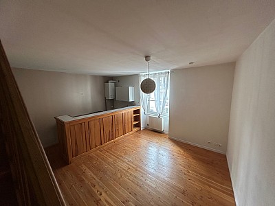 APPARTEMENT T2 A LOUER - MONTBRISON - 48.34 m2 - 440 € charges comprises par mois