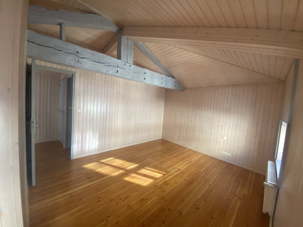 APPARTEMENT T2 A LOUER - MONTBRISON - 48.34 m2 - 440 &euro; charges comprises par mois