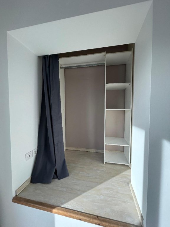 APPARTEMENT T2 A LOUER - MONTBRISON - 27.75 m2 - 370 &euro; charges comprises par mois