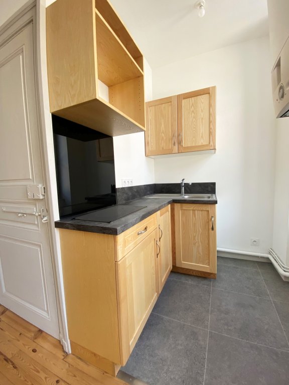 APPARTEMENT T2 A LOUER - MONTBRISON - 48.3 m2 - 425 &euro; charges comprises par mois