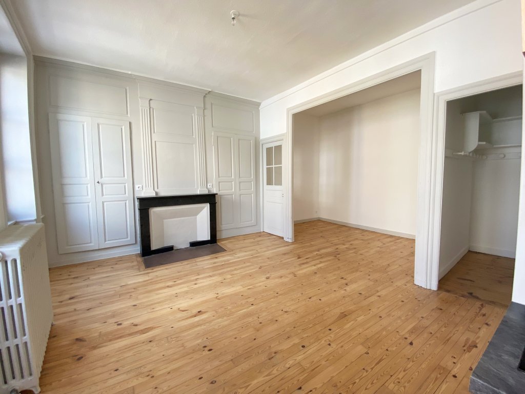 APPARTEMENT T2 A LOUER - MONTBRISON - 48.3 m2 - 425 &euro; charges comprises par mois