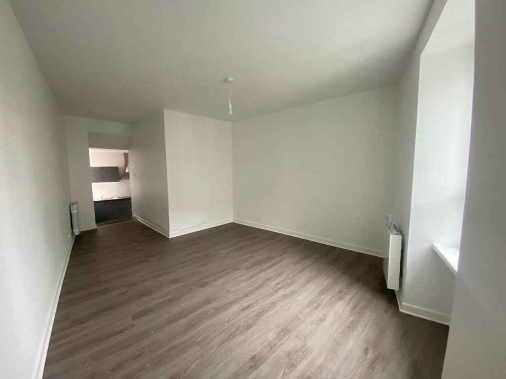 APPARTEMENT T2 A LOUER - SAVIGNEUX - 41.38 m2 - 450 &euro; charges comprises par mois