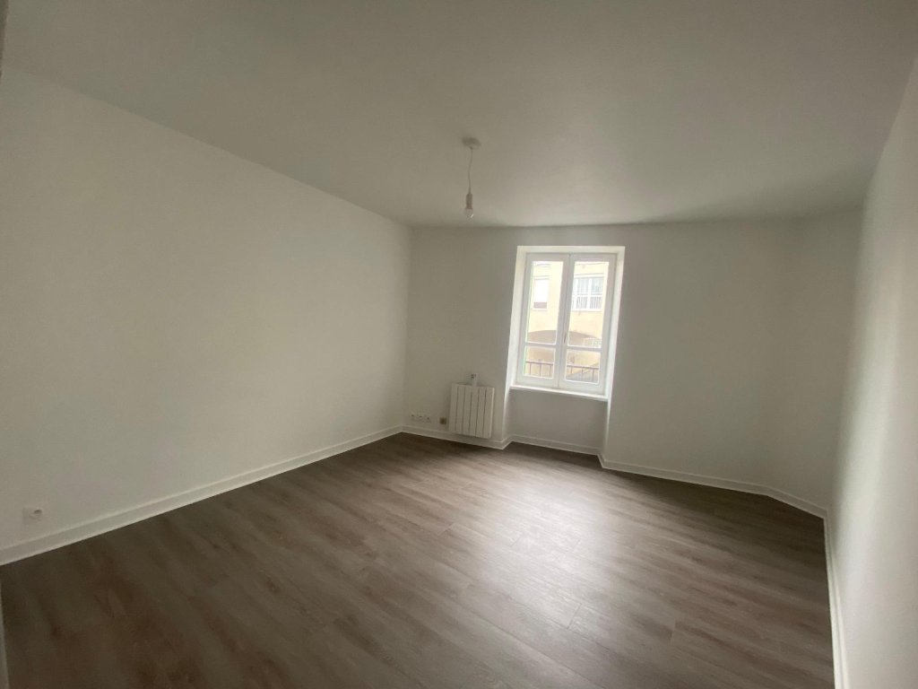 APPARTEMENT T2 A LOUER - SAVIGNEUX - 41.38 m2 - 450 &euro; charges comprises par mois