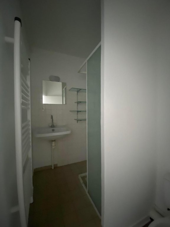 APPARTEMENT T2 A LOUER - SAVIGNEUX - 41.38 m2 - 450 &euro; charges comprises par mois