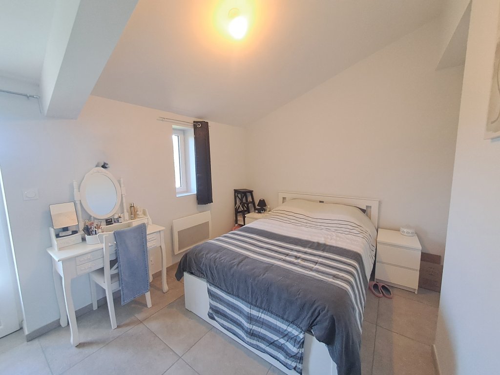 APPARTEMENT T2 A LOUER - VIRICELLES - 47.65 m2 - 555 &euro; charges comprises par mois