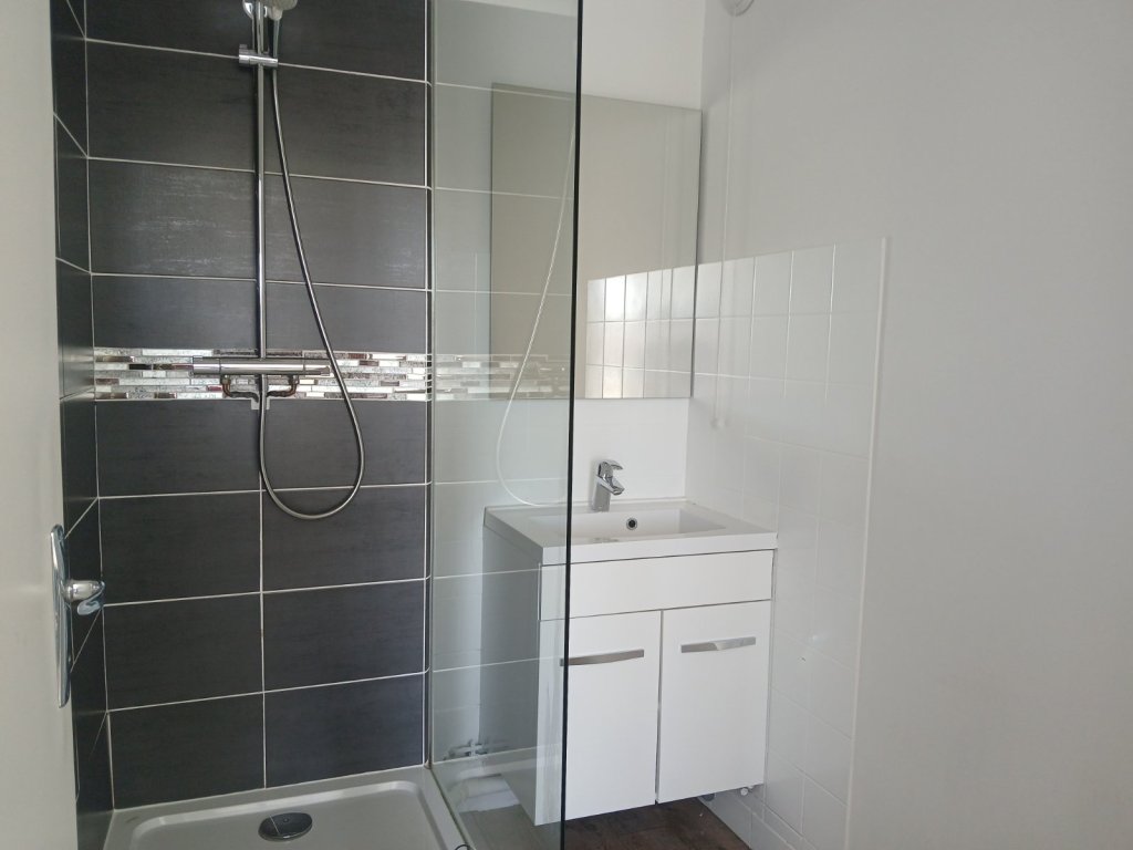 APPARTEMENT T2 A VENDRE - FEURS - 53.06 m2 - 159 000 &euro;