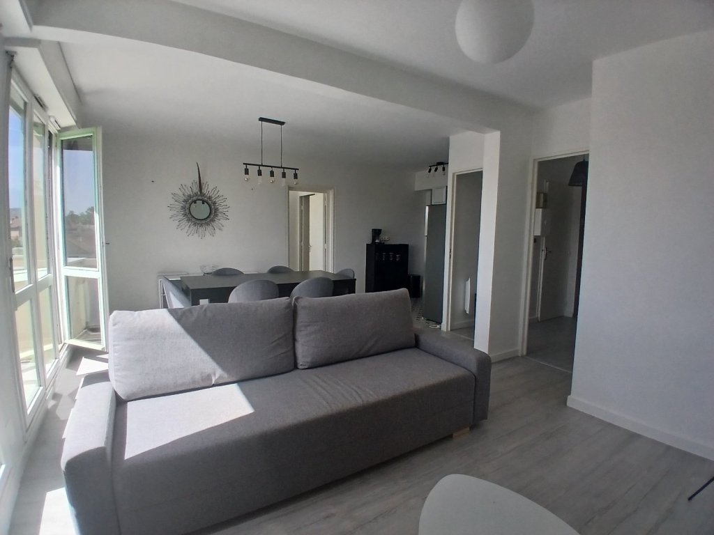 APPARTEMENT T2 A VENDRE - FEURS - 53.06 m2 - 159 000 &euro;