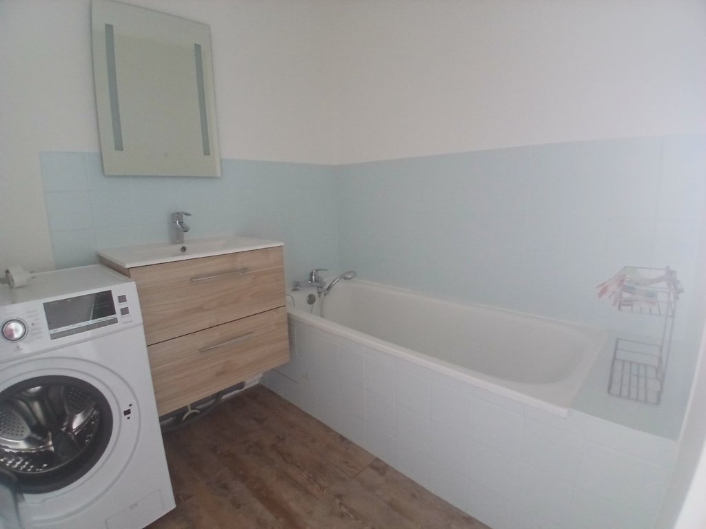 APPARTEMENT T2 A VENDRE - FEURS - 53.06 m2 - 159 000 &euro;