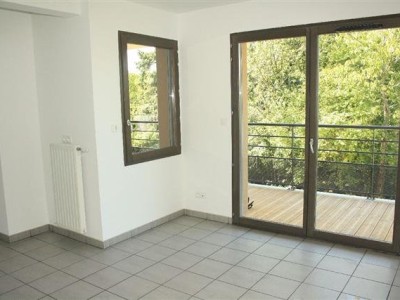 APPARTEMENT T2 A VENDRE - MONTBRISON - 42.98 m2 - 149 000 €