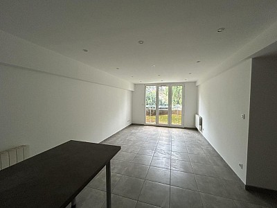 APPARTEMENT T3 A LOUER - ANDREZIEUX BOUTHEON - 68.6 m2 - 709 &euro; charges comprises par mois