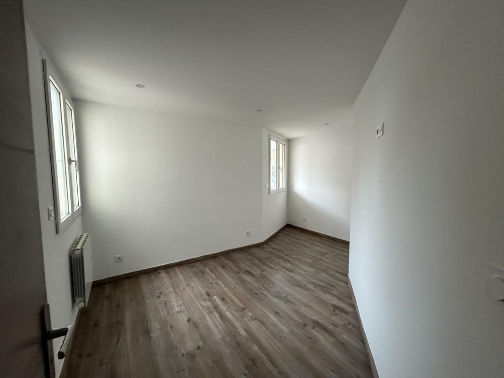 APPARTEMENT T3 A LOUER - ANDREZIEUX BOUTHEON - 68.6 m2 - 709 &euro; charges comprises par mois