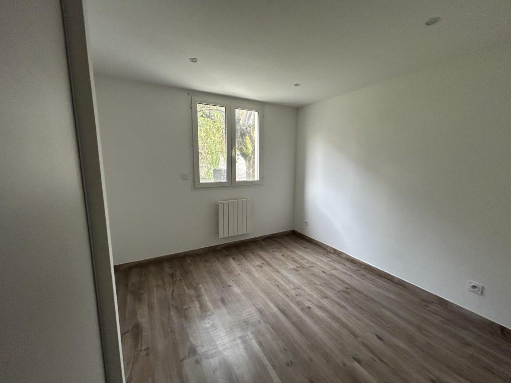 APPARTEMENT T3 A LOUER - ANDREZIEUX BOUTHEON - 68.6 m2 - 709 &euro; charges comprises par mois