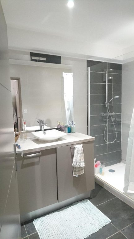 APPARTEMENT T3 A LOUER - ANDREZIEUX BOUTHEON - 68.6 m2 - 709 &euro; charges comprises par mois