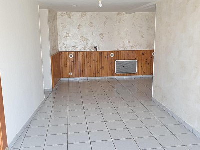 APPARTEMENT T3 A LOUER - BARD - 64.1 m2 - 550 € charges comprises par mois