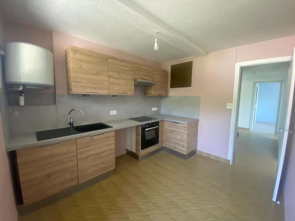 APPARTEMENT T3 A LOUER - BOEN - 53.31 m2 - 585 &euro; charges comprises par mois