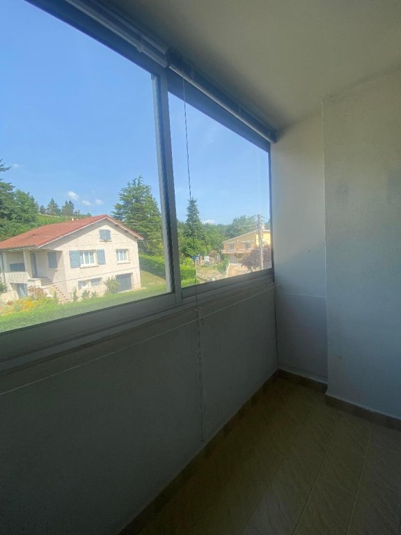 APPARTEMENT T3 A LOUER - BOEN - 53.31 m2 - 585 &euro; charges comprises par mois