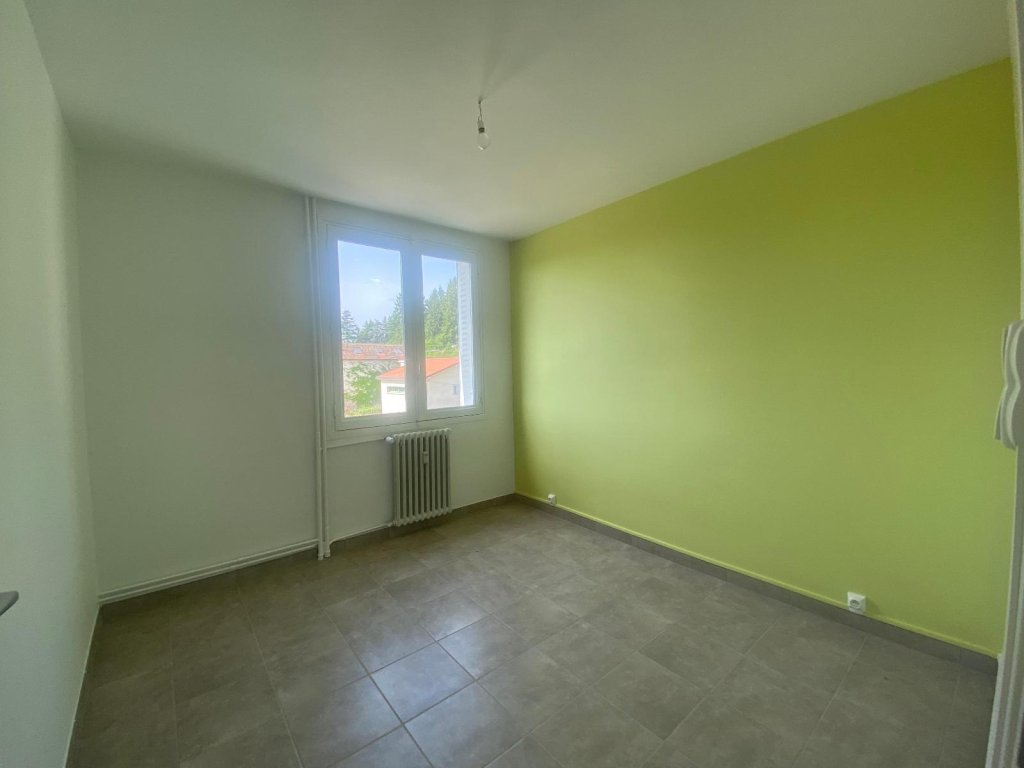 APPARTEMENT T3 A LOUER - BOEN - 53.31 m2 - 585 &euro; charges comprises par mois