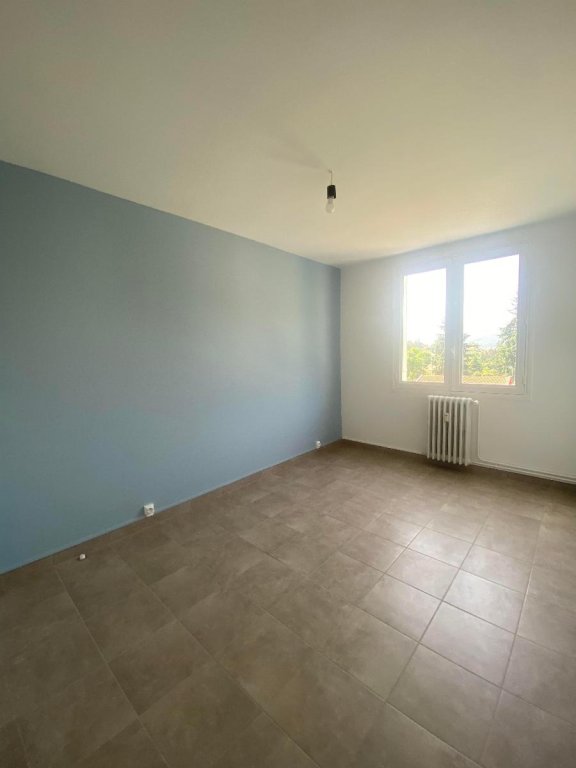 APPARTEMENT T3 A LOUER - BOEN - 53.31 m2 - 585 &euro; charges comprises par mois