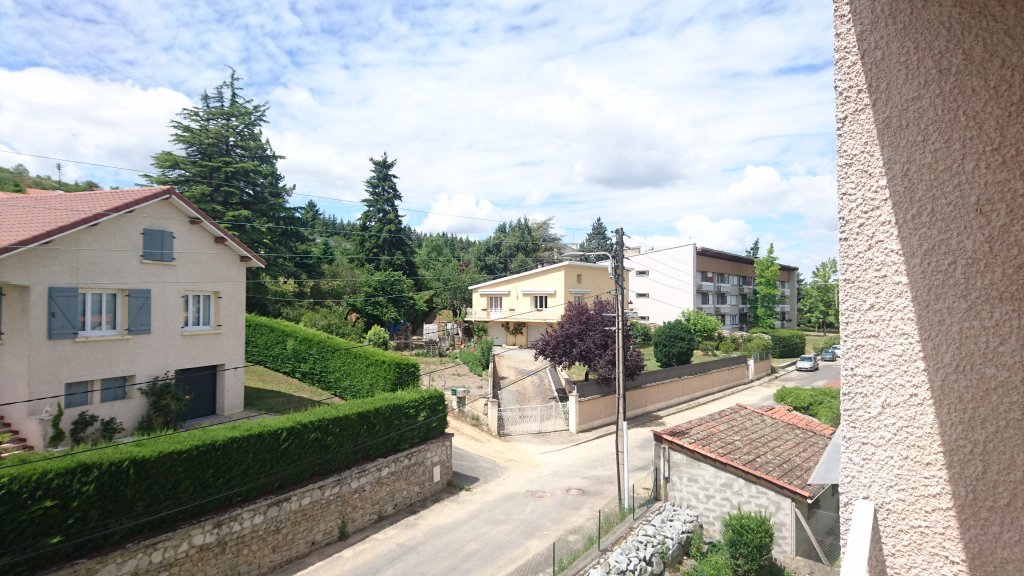 APPARTEMENT T3 A LOUER - BOEN SUR LIGNON - 53.31 m2 - 550 &euro; charges comprises par mois