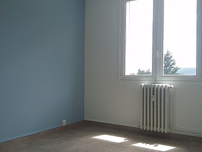 APPARTEMENT T3 A LOUER - BOEN SUR LIGNON - 53.31 m2 - 550 € charges comprises par mois
