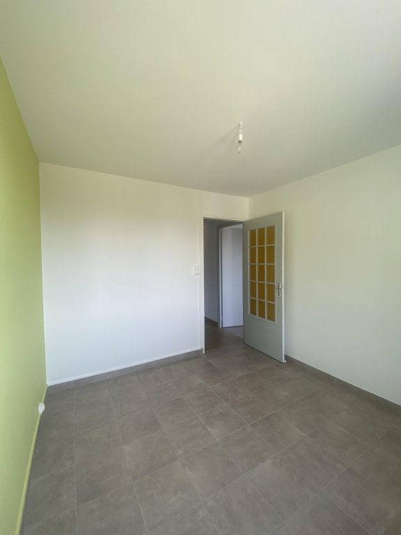 APPARTEMENT T3 A LOUER - BOEN SUR LIGNON - 53.31 m2 - 550 &euro; charges comprises par mois