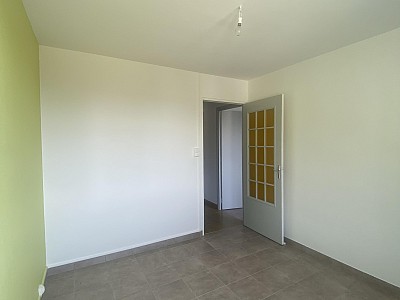 APPARTEMENT T3 A LOUER - BOEN SUR LIGNON - 53.31 m2 - 550 € charges comprises par mois