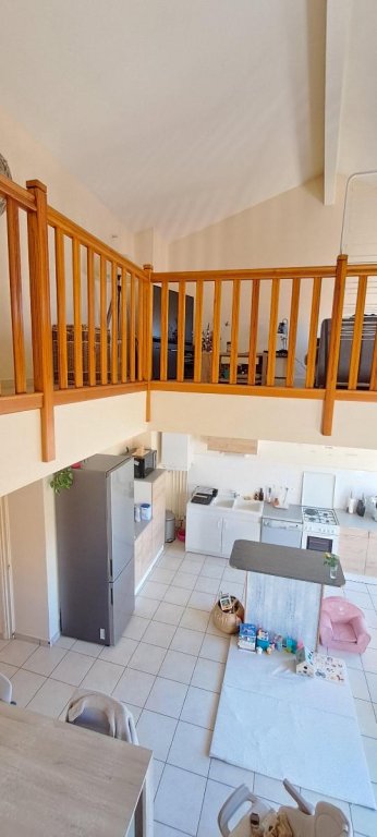 APPARTEMENT T3 A LOUER - CHAZELLES SUR LYON - 70 m2 - 520 &euro; charges comprises par mois