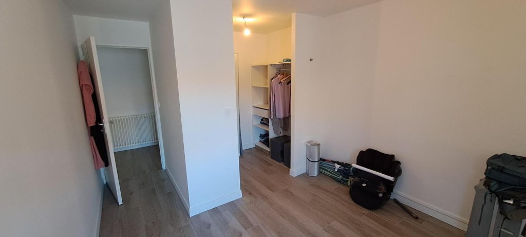 APPARTEMENT T3 A LOUER - CHAZELLES SUR LYON - 82.4 m2 - 610 &euro; charges comprises par mois