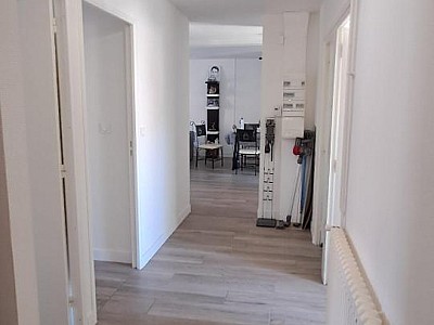 APPARTEMENT T3 A LOUER - CHAZELLES SUR LYON - 82.4 m2 - 610 € charges comprises par mois