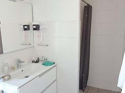 APPARTEMENT T3 A LOUER - CHAZELLES SUR LYON - 82.4 m2 - 610 € charges comprises par mois