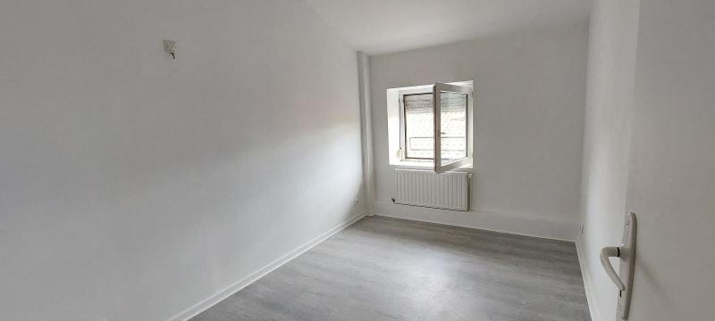 APPARTEMENT T3 A LOUER - CHAZELLES SUR LYON - 68.69 m2 - 620 &euro; charges comprises par mois