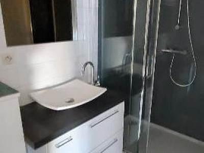 APPARTEMENT T3 A LOUER - CHAZELLES SUR LYON - 68.69 m2 - 620 € charges comprises par mois