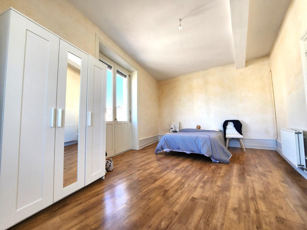 APPARTEMENT T3 A LOUER - CHAZELLES SUR LYON - 74.85 m2 - 540 &euro; charges comprises par mois