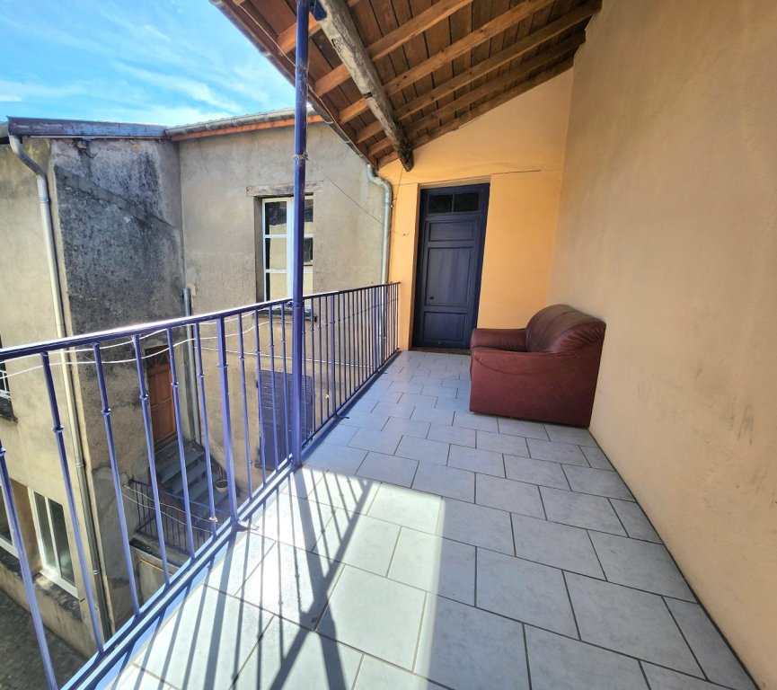 APPARTEMENT T3 A LOUER - CHAZELLES SUR LYON - 74.85 m2 - 540 &euro; charges comprises par mois