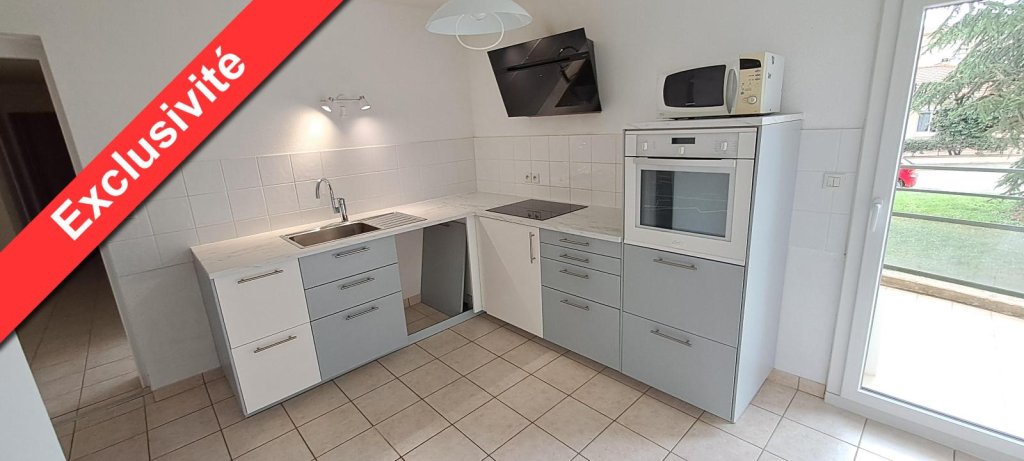 APPARTEMENT T3 A LOUER - CHAZELLES SUR LYON - 82.29 m2 - 717 &euro; charges comprises par mois