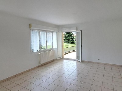 APPARTEMENT T3 A LOUER - CHAZELLES SUR LYON - 82.29 m2 - 717 € charges comprises par mois