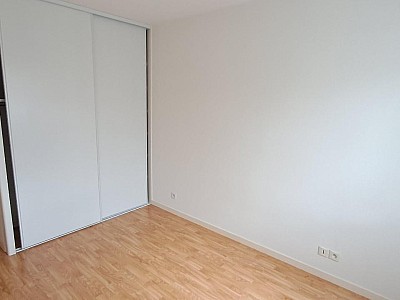 APPARTEMENT T3 A LOUER - CHAZELLES SUR LYON - 82.29 m2 - 717 € charges comprises par mois