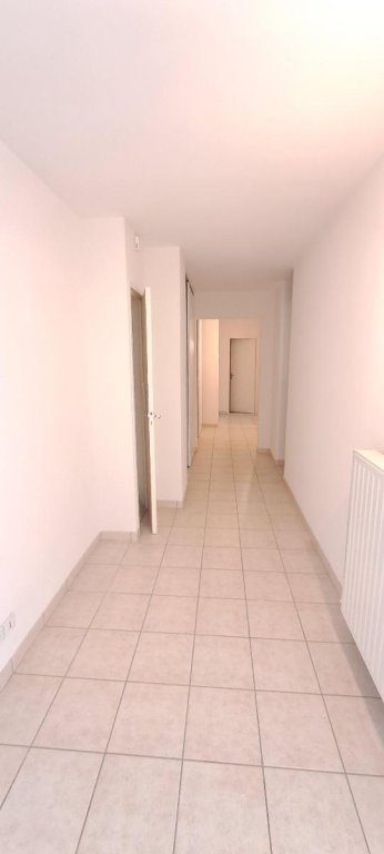 APPARTEMENT T3 A LOUER - CHAZELLES SUR LYON - 82.29 m2 - 717 &euro; charges comprises par mois