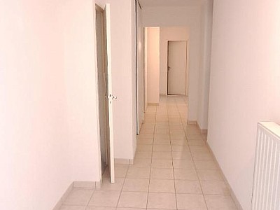 APPARTEMENT T3 A LOUER - CHAZELLES SUR LYON - 82.29 m2 - 717 € charges comprises par mois