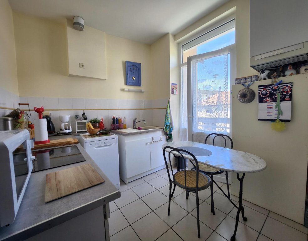 APPARTEMENT T3 A LOUER - CHAZELLES SUR LYON - 74.15 m2 - 560 &euro; charges comprises par mois