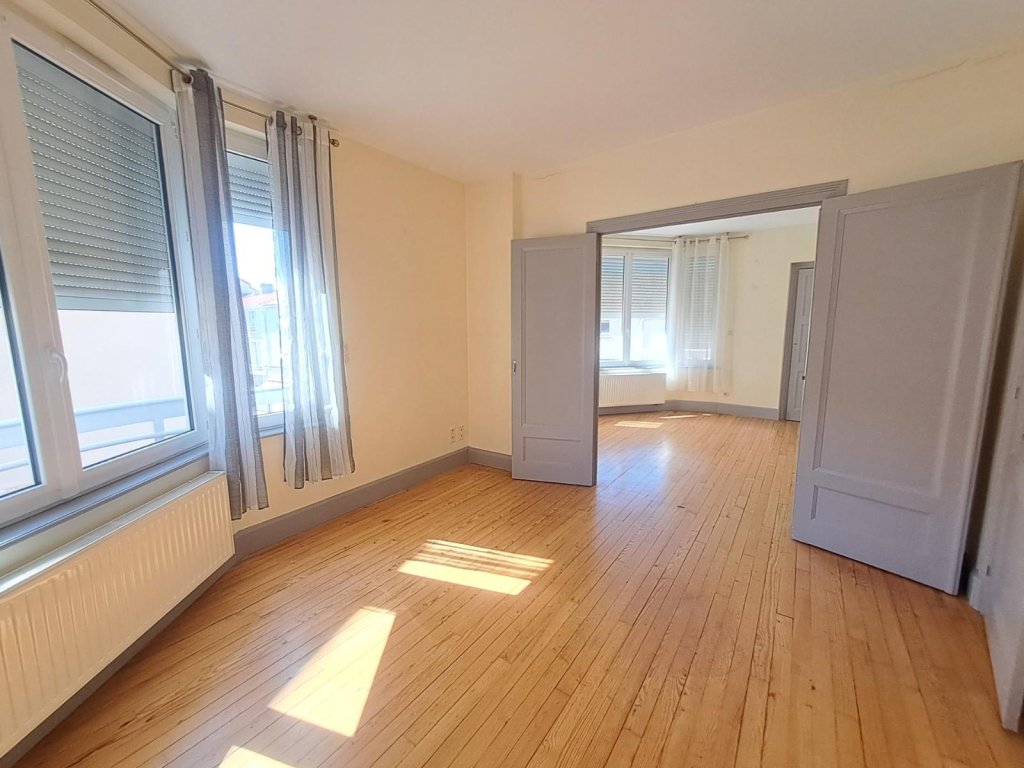 APPARTEMENT T3 A LOUER - CHAZELLES SUR LYON - 74.15 m2 - 560 &euro; charges comprises par mois